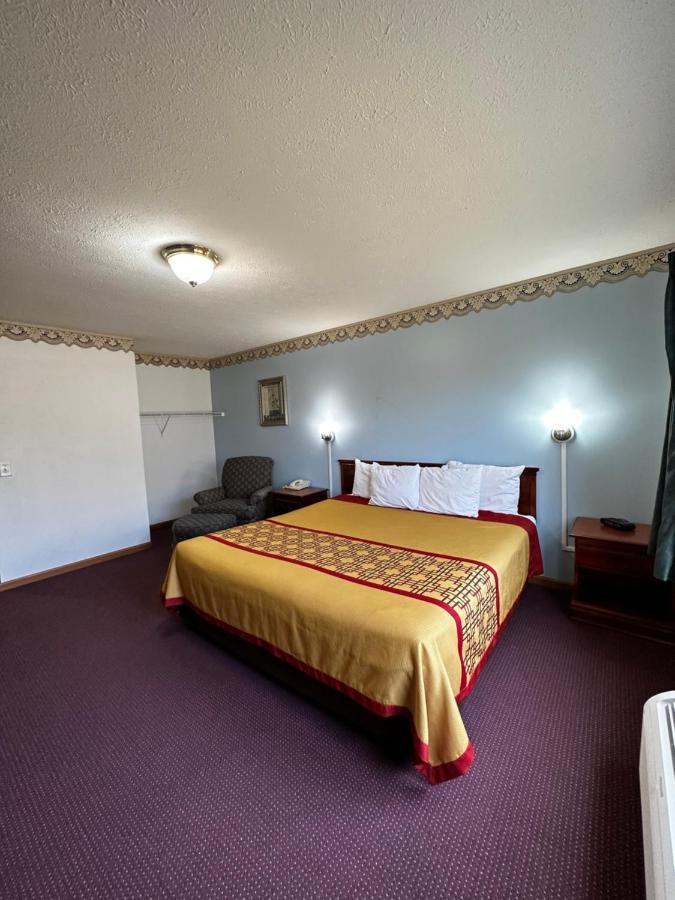 Attica Inn Eksteriør bilde