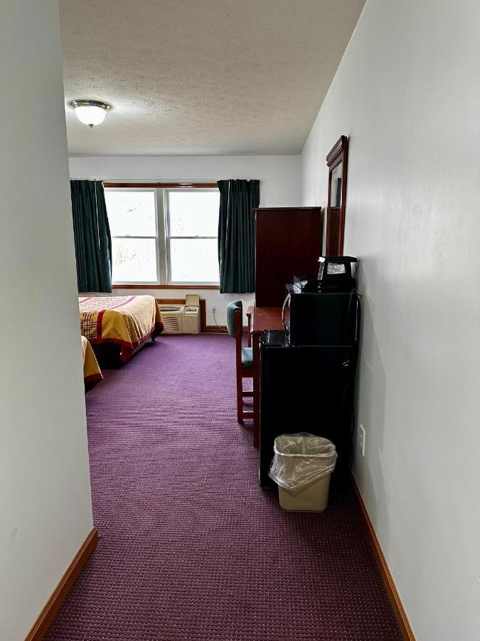 Attica Inn Eksteriør bilde