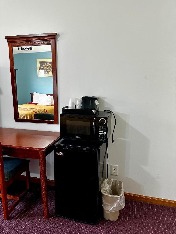 Attica Inn Eksteriør bilde