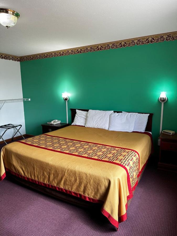 Attica Inn Eksteriør bilde